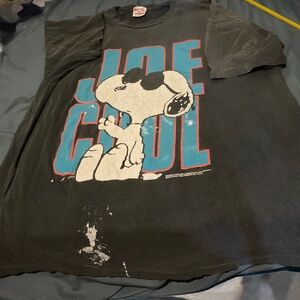 SNOOPY VINTAGE TSHIRT  XL ..UNISEX  SALE